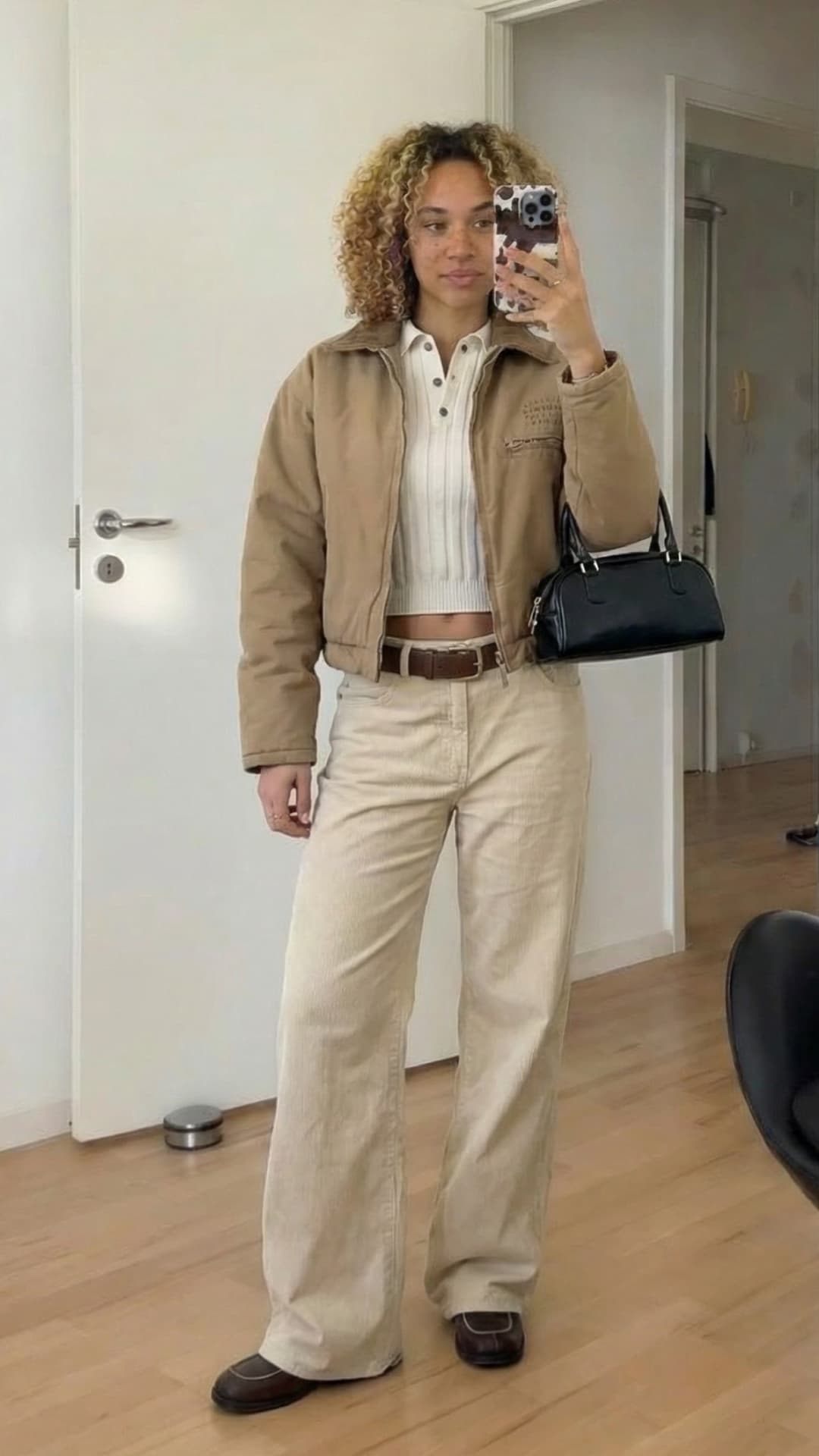 woman wearing jacket