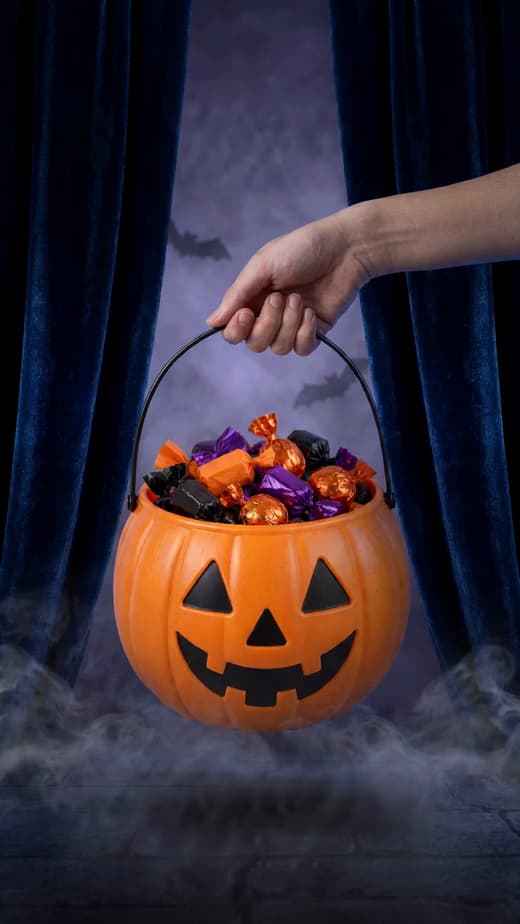 Halloween-Videobeispiel: Kürbis-Bonbon-Einladung.